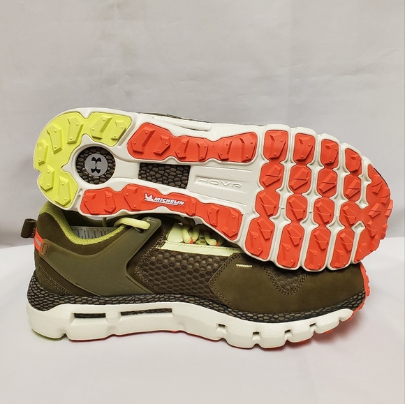 UA Men's HOVR Summit Hiking Shoes - Picture 12 of 14